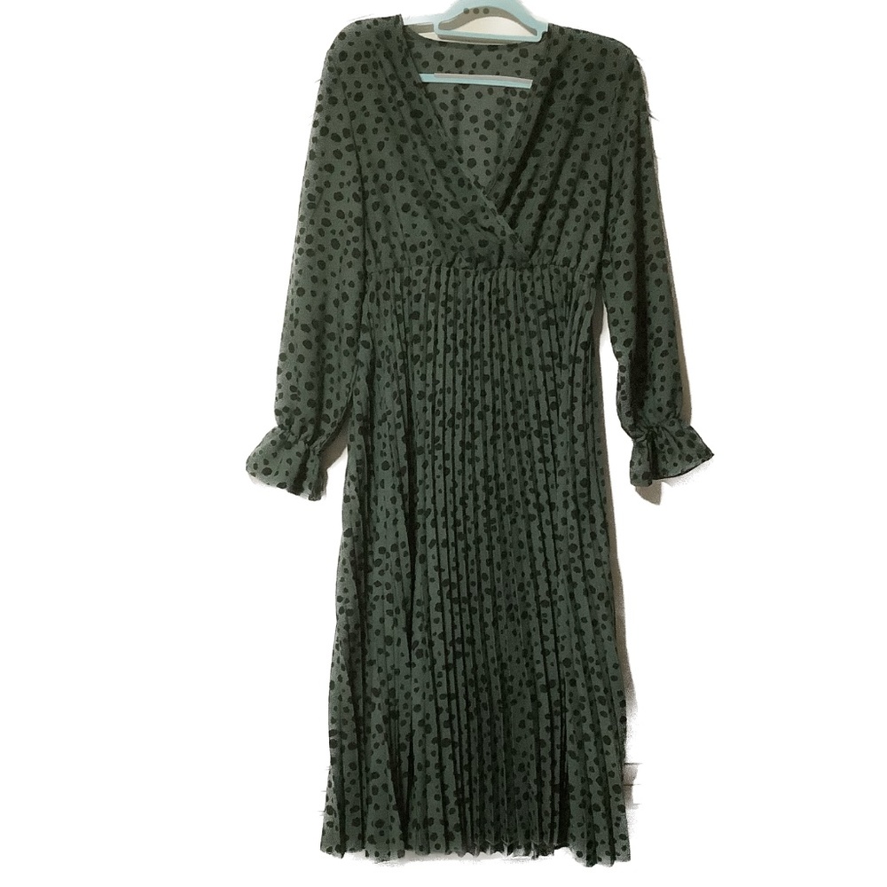 Green & black dress ladies size L pleats bottom, elastic waist, cross over front
